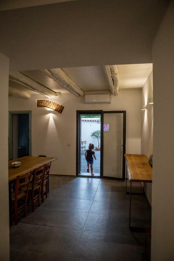La Casetta - Rooms & Garden ซานเฟอร์ดินานโด ภายนอก รูปภาพ
